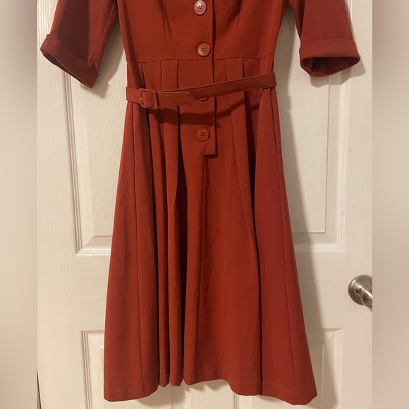 Vintage button down belted dress - Picture 3 of 8